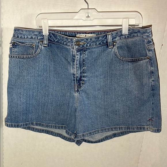 Tommy Hilfiger Blue Jean Shorts Relaxed Fit - Picture 1 of 4